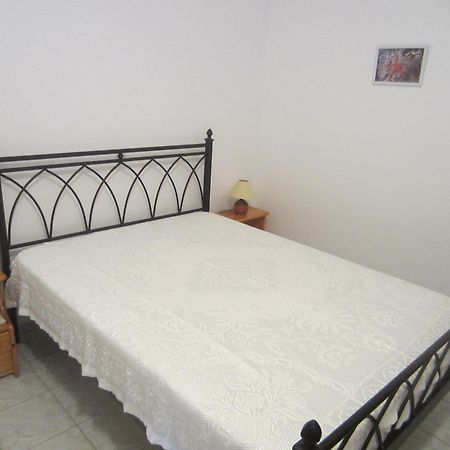 Katerina Apartments Triovasálos 外观 照片