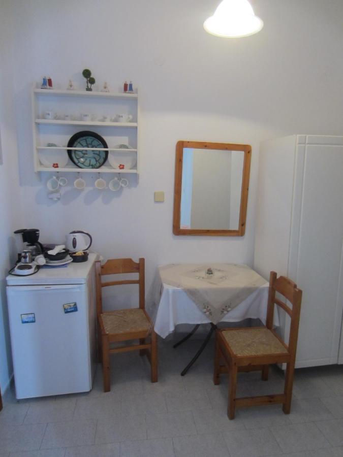 Katerina Apartments Triovasálos 外观 照片