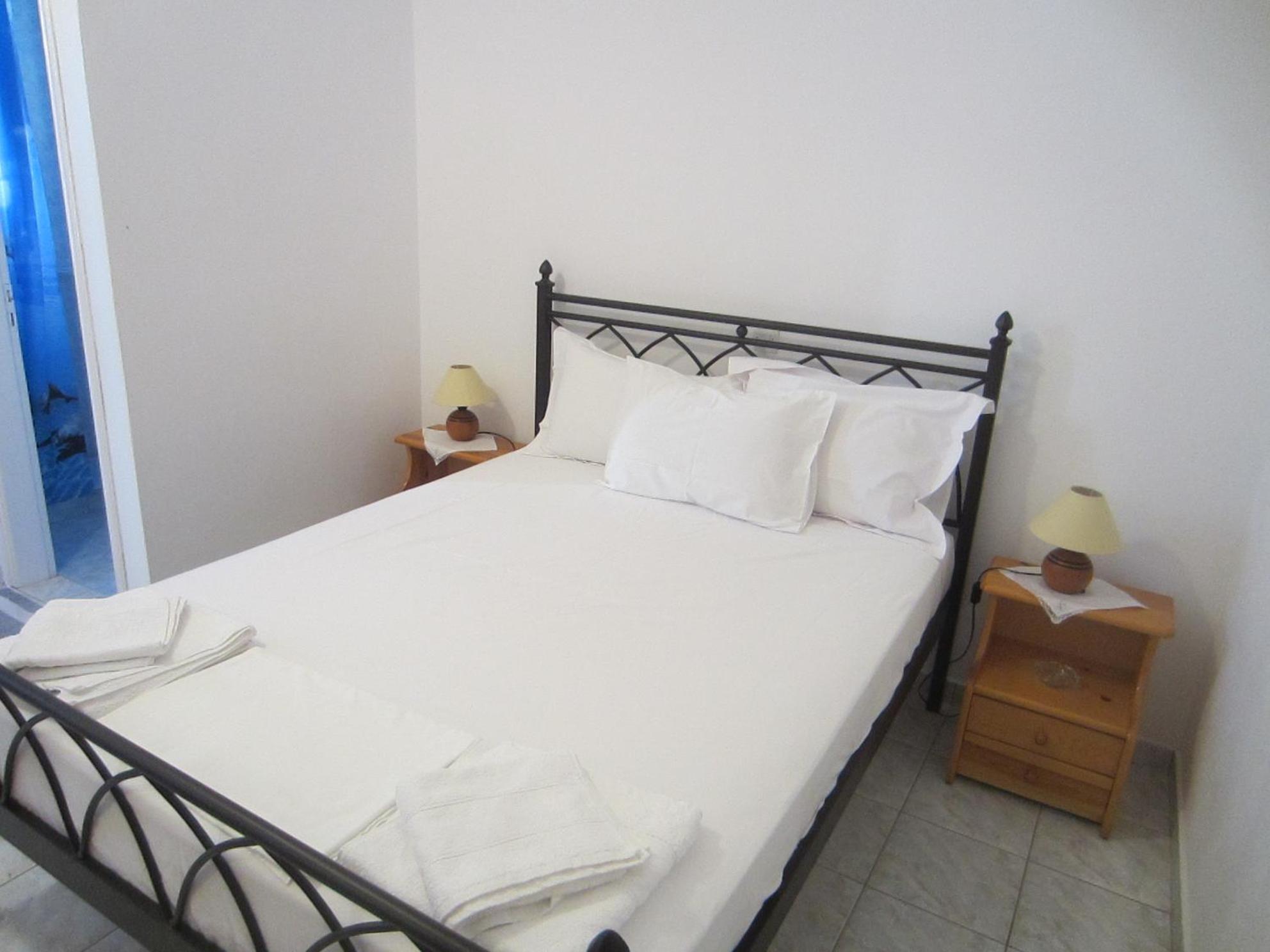 Katerina Apartments Triovasálos 外观 照片
