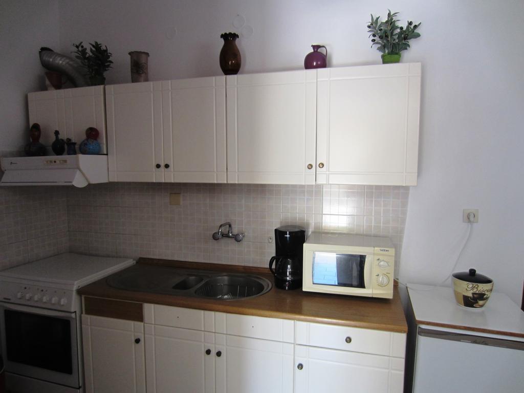 Katerina Apartments Triovasálos 外观 照片