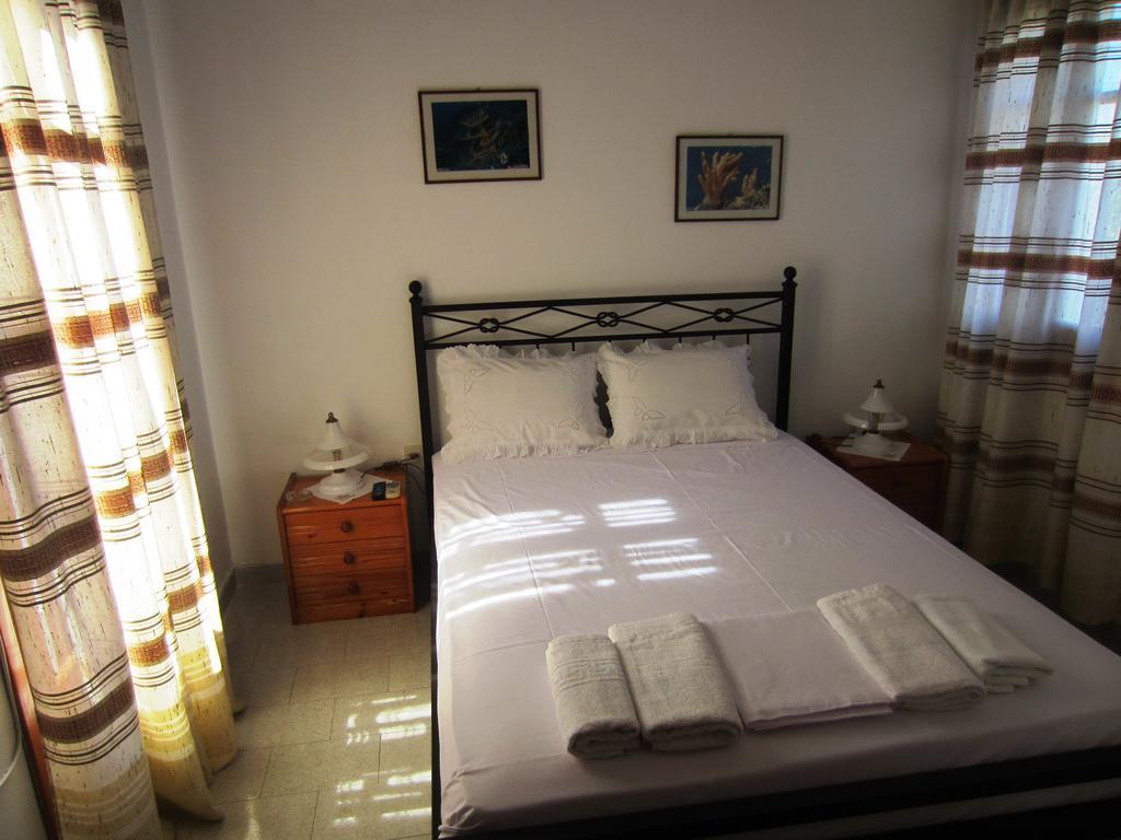 Katerina Apartments Triovasálos 外观 照片