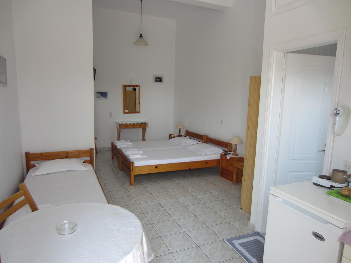 Katerina Apartments Triovasálos 外观 照片