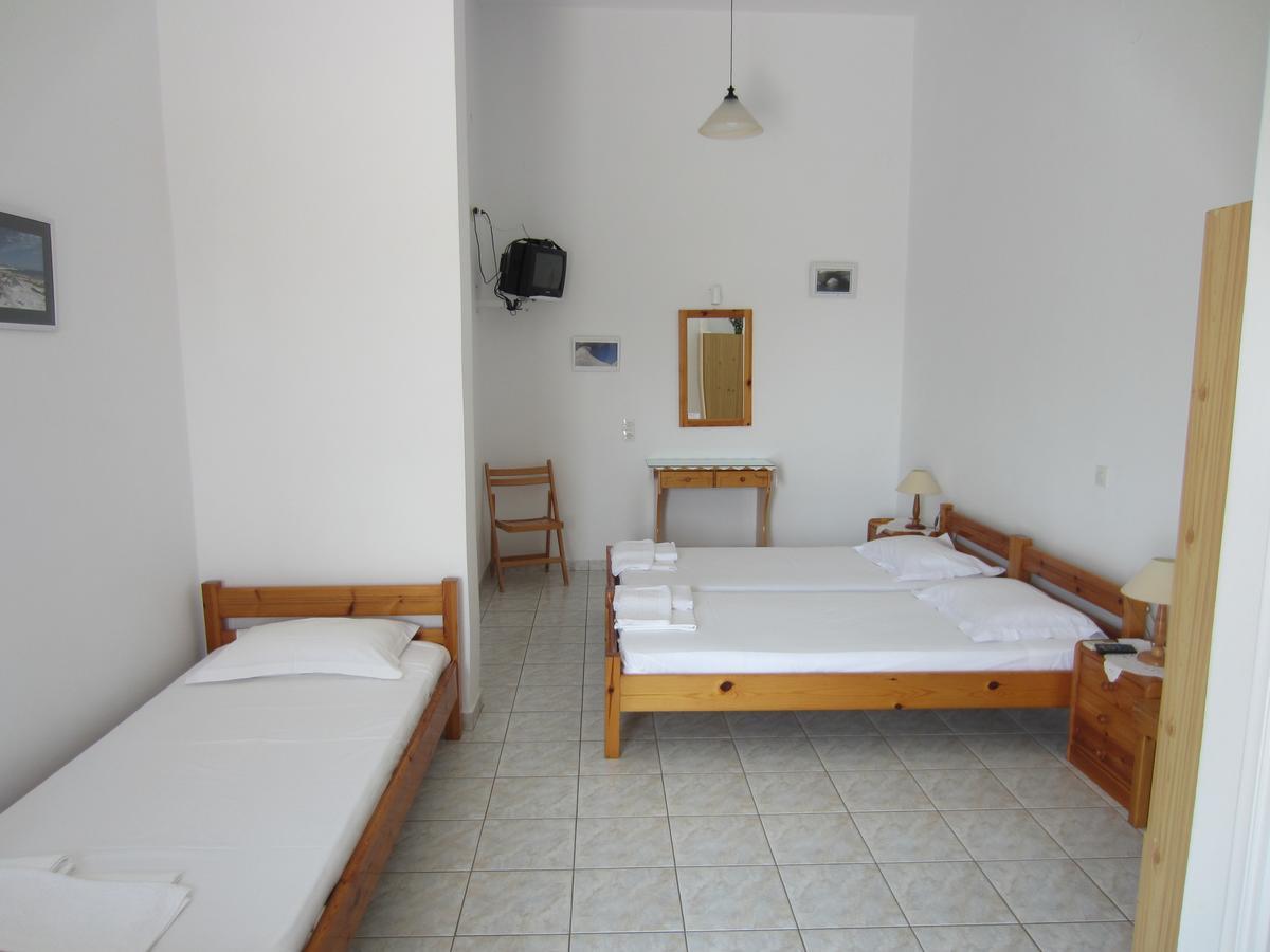 Katerina Apartments Triovasálos 外观 照片